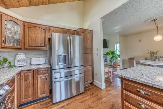 222 Willowbend Court, Kingsport, TN 37660