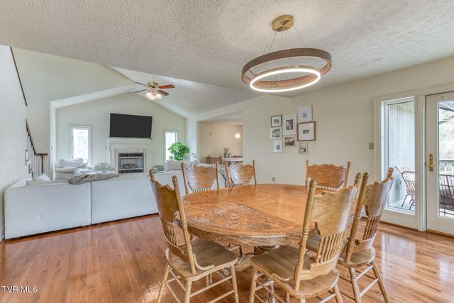 222 Willowbend Court, Kingsport, TN 37660