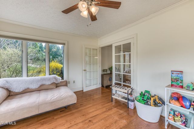 222 Willowbend Court, Kingsport, TN 37660