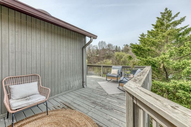 222 Willowbend Court, Kingsport, TN 37660