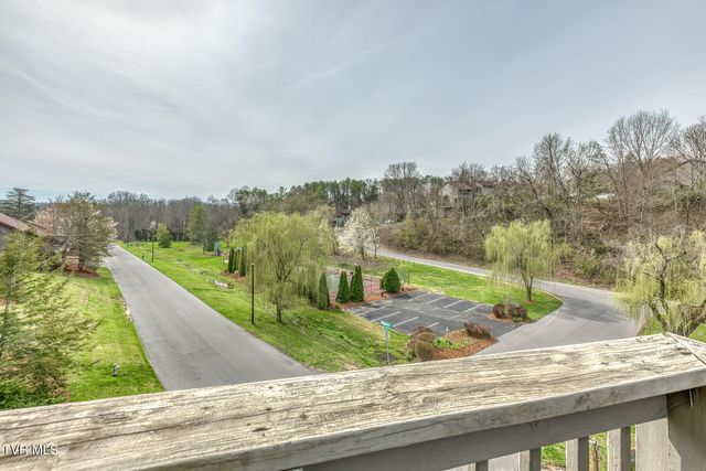 222 Willowbend Court, Kingsport, TN 37660