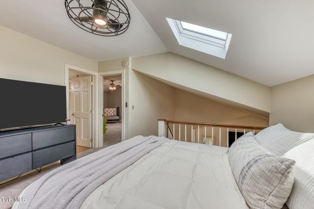 222 Willowbend Court, Kingsport, TN 37660