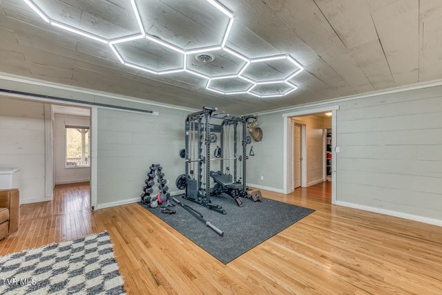 222 Willowbend Court, Kingsport, TN 37660