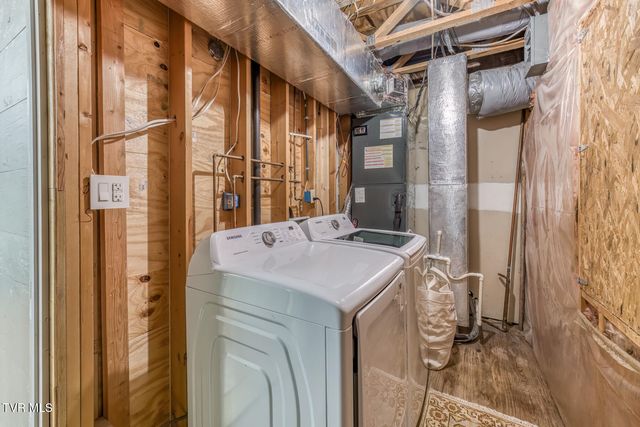 222 Willowbend Court, Kingsport, TN 37660