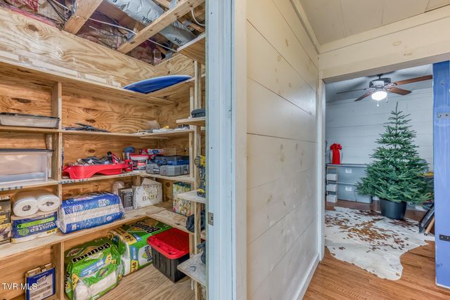 222 Willowbend Court, Kingsport, TN 37660