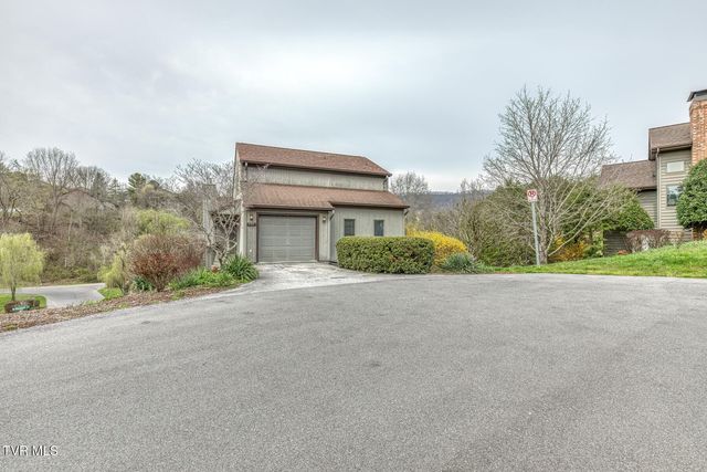 222 Willowbend Court, Kingsport, TN 37660