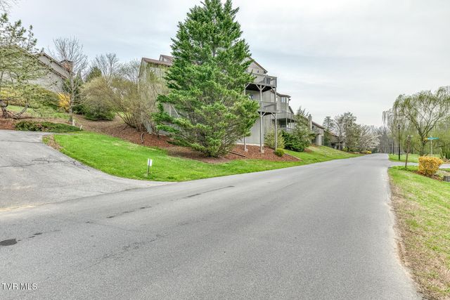 222 Willowbend Court, Kingsport, TN 37660