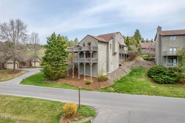 222 Willowbend Court, Kingsport, TN 37660