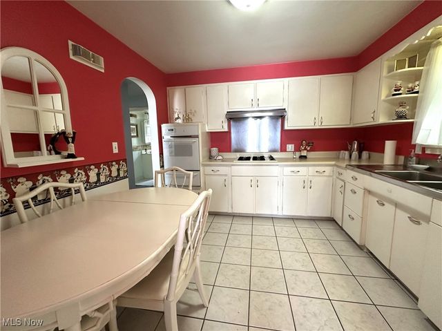 609 Syme Street, Masury, OH 44438