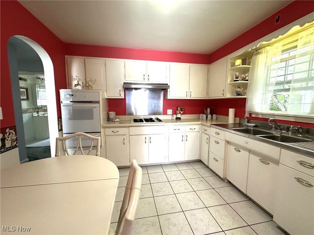 609 Syme Street, Masury, OH 44438