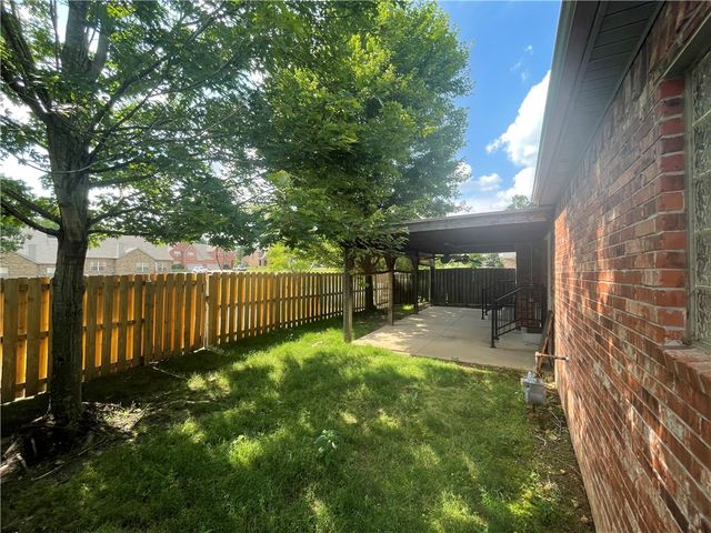 4053 E Zion Valley Drive, Fayetteville, AR 72703