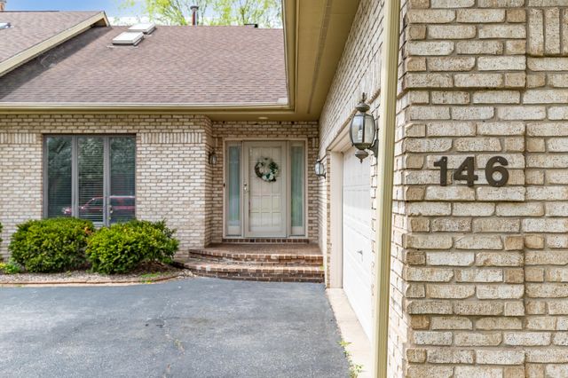 146 Carnoustie Lane, Schererville, IN 46375