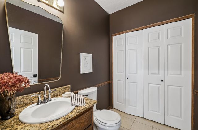 5104 Cody Drive, West Des Moines, IA 50265