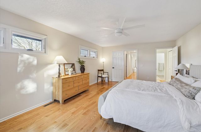 5104 Cody Drive, West Des Moines, IA 50265