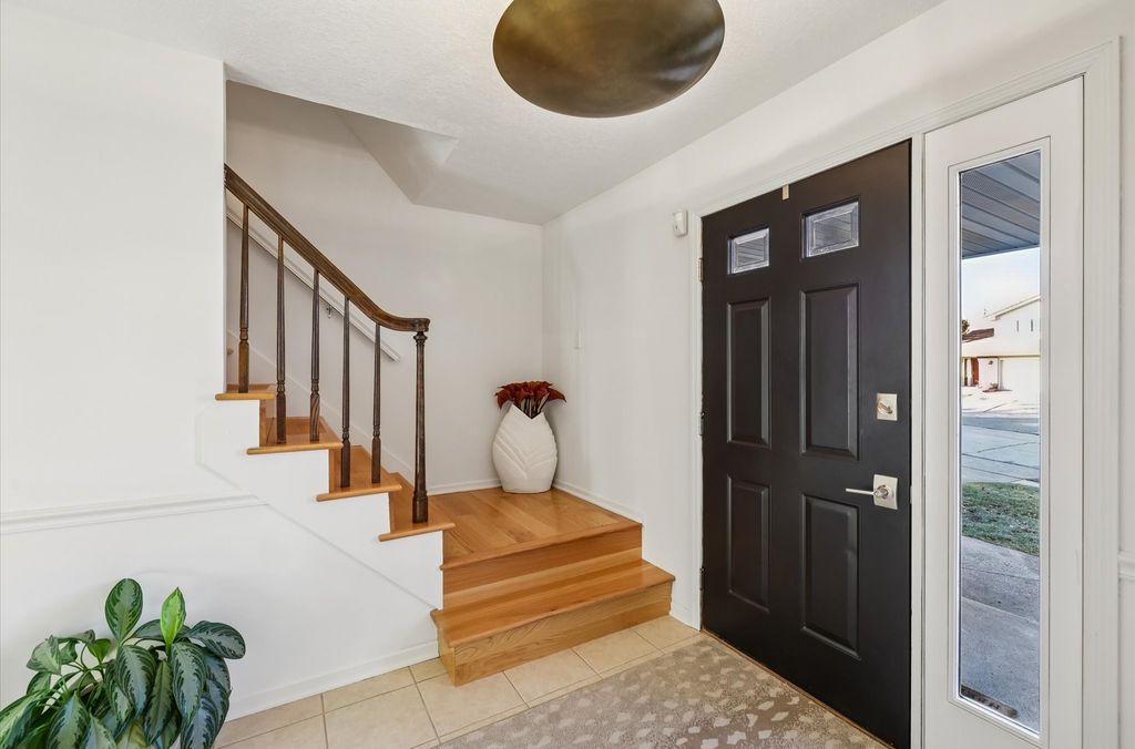 5104 Cody Drive, West Des Moines, IA 50265