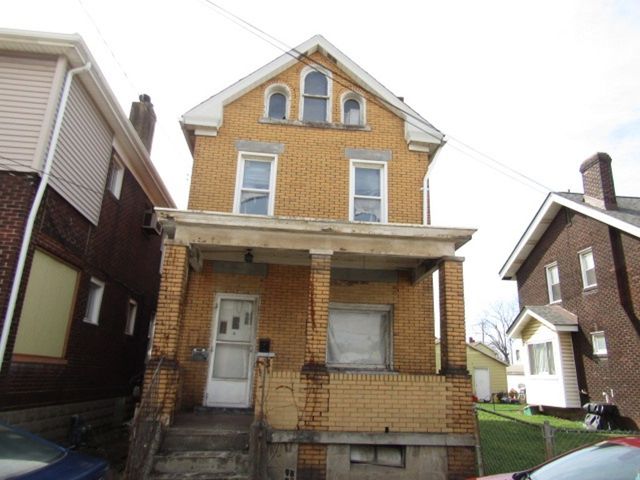 1306 Brinton Ave, Braddock, PA 15104