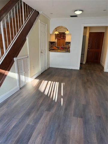 11789 SW 18th St 4-30, Miami, FL 33175