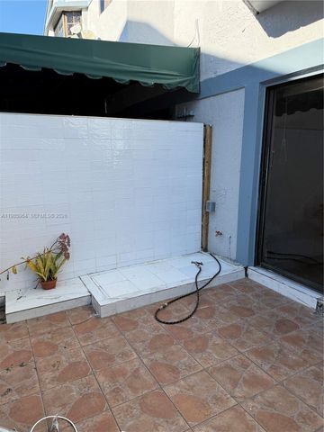 11789 SW 18th St 4-30, Miami, FL 33175