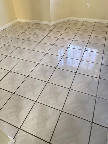 11789 SW 18th St 4-30, Miami, FL 33175