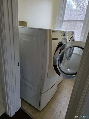 35 Denison Avenue, New London, CT 06320