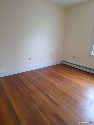 35 Denison Avenue, New London, CT 06320