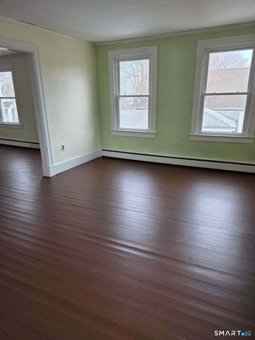 35 Denison Avenue, New London, CT 06320