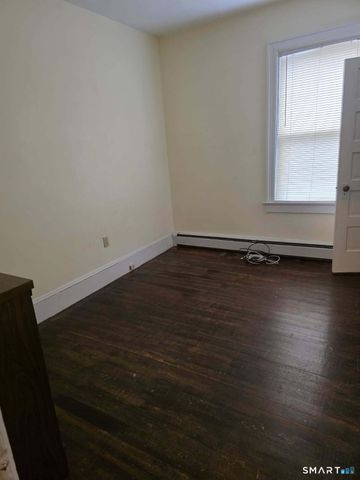 35 Denison Avenue, New London, CT 06320