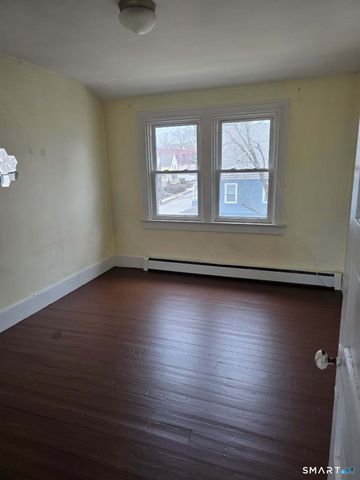 35 Denison Avenue, New London, CT 06320