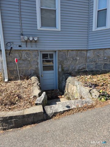 35 Denison Avenue, New London, CT 06320