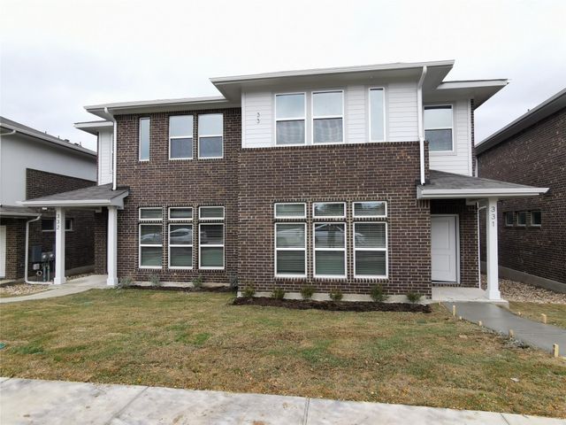 605 W South ST 332, Leander, TX 78641