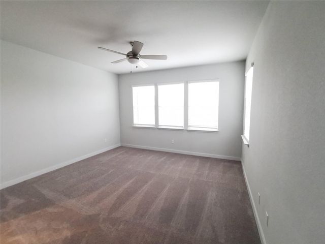 605 W South ST 332, Leander, TX 78641