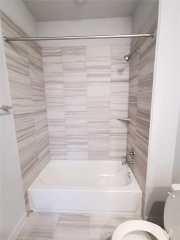 605 W South ST 332, Leander, TX 78641