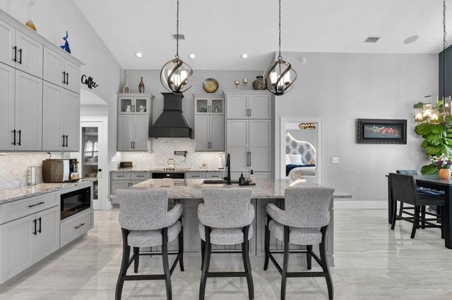 907 BROOKRIDGE LANE, Ormond Beach, FL 32174
