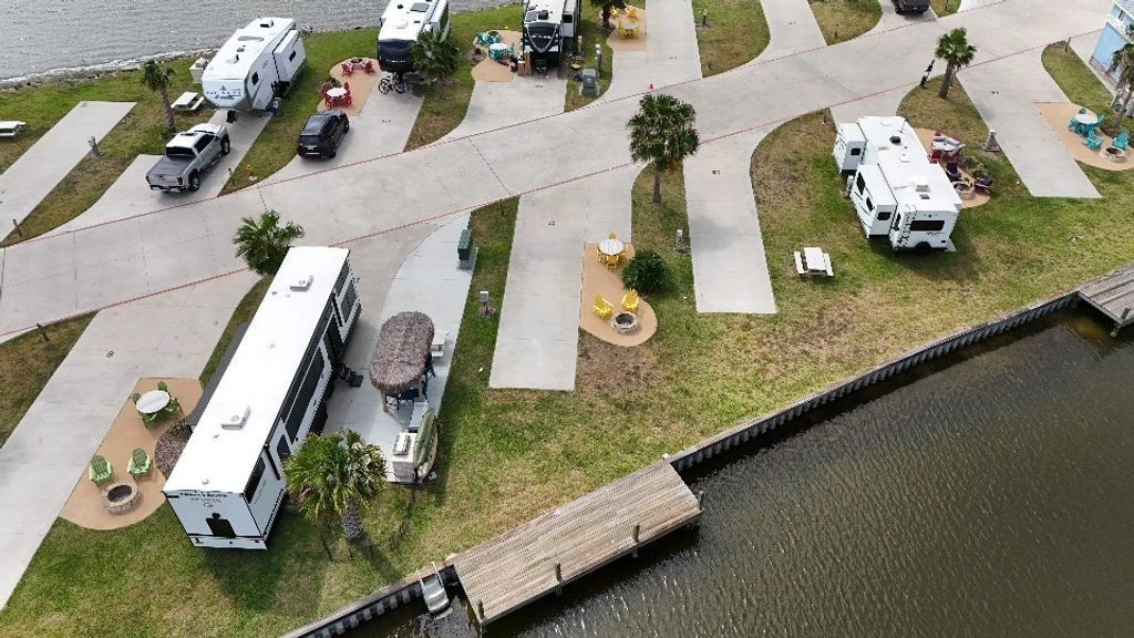 101 Caribbean Dr 11, Corpus Christi, TX 78418 — photo 2