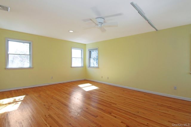 4 Manor Place, White Plains, NY 10605
