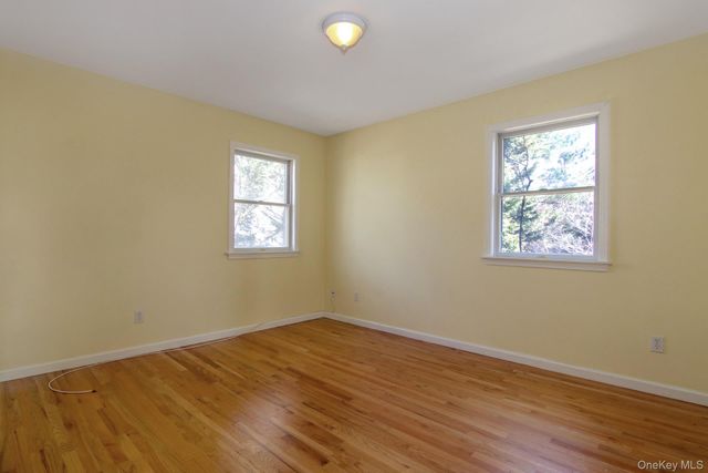 4 Manor Place, White Plains, NY 10605