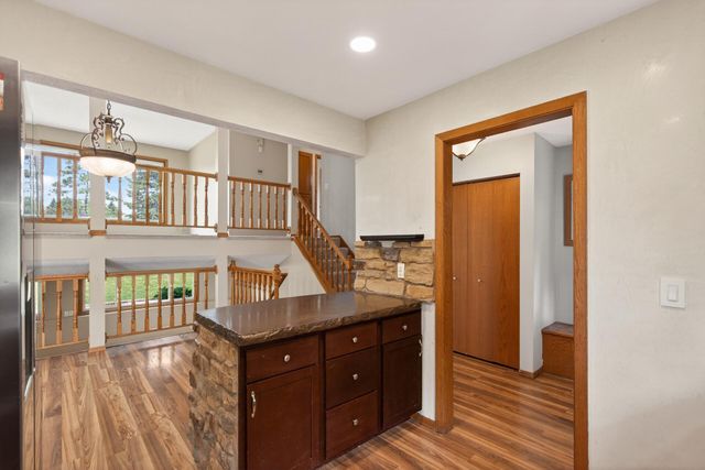 15264 92nd Place N, Maple Grove, MN 55369