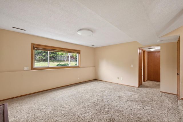 15264 92nd Place N, Maple Grove, MN 55369