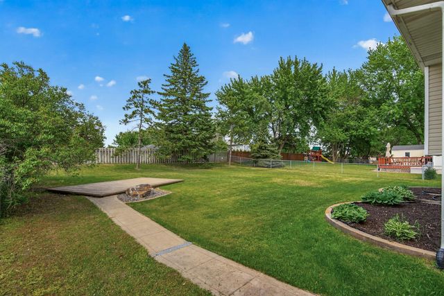 15264 92nd Place N, Maple Grove, MN 55369