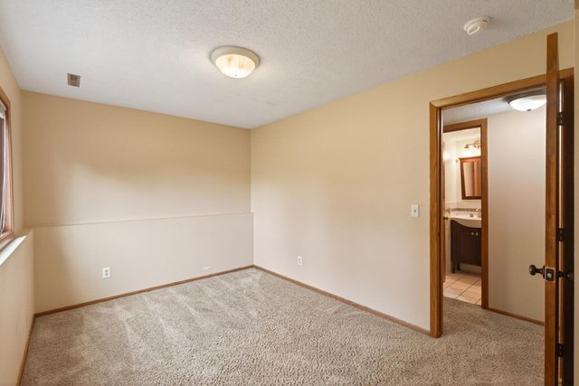 15264 92nd Place N, Maple Grove, MN 55369