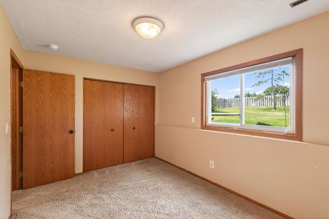 15264 92nd Place N, Maple Grove, MN 55369