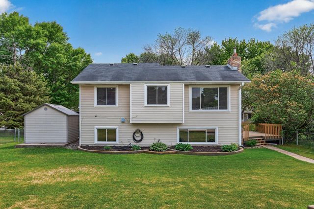 15264 92nd Place N, Maple Grove, MN 55369