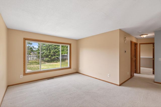 15264 92nd Place N, Maple Grove, MN 55369