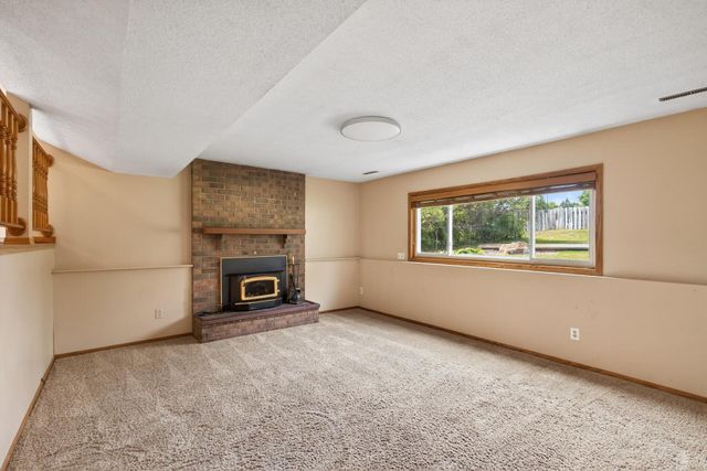 15264 92nd Place N, Maple Grove, MN 55369