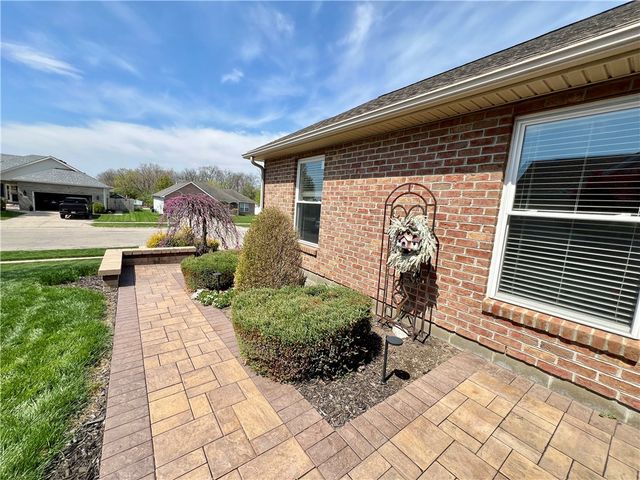 6416 Churchill Downs Place, Huber Heights, OH 45424