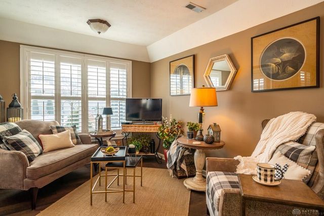 6416 Churchill Downs Place, Huber Heights, OH 45424