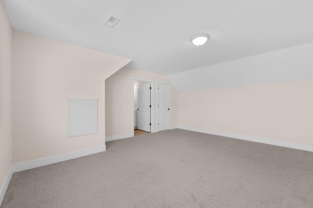 108 Cumberland Meadows Circle, Hebron, OH 43025