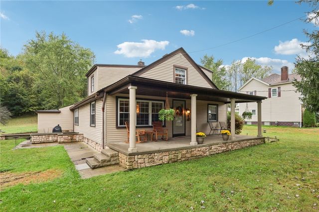 1426 Eastbrook Road, New Castle, PA 16101