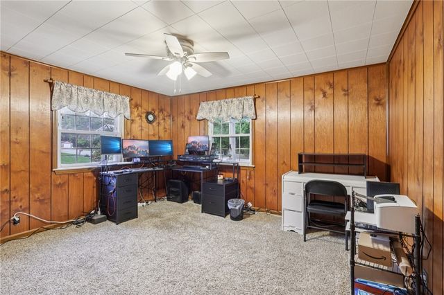 1426 Eastbrook Road, New Castle, PA 16101