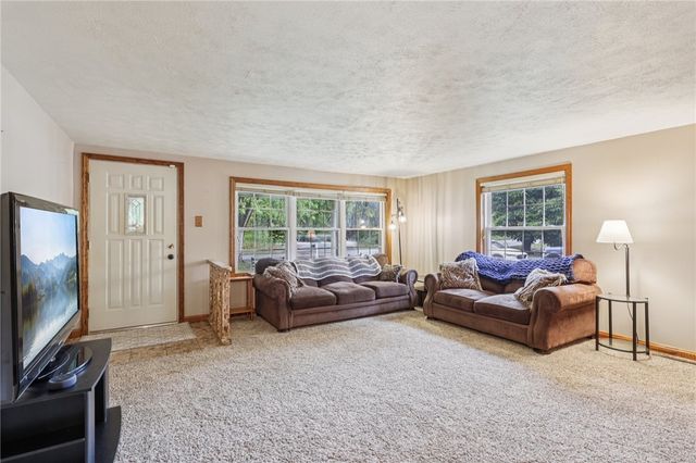 1426 Eastbrook Road, New Castle, PA 16101